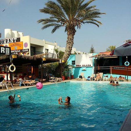 Kkaras Hotel 3 Star Ajia Napa Zewnętrze zdjęcie