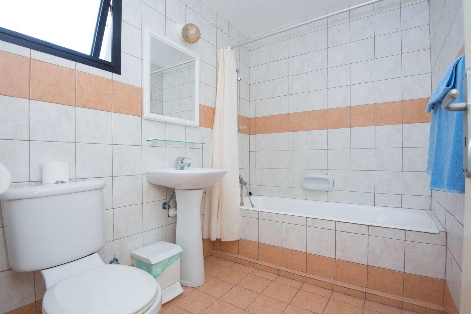 Kkaras Hotel 3 Star Ajia Napa Zewnętrze zdjęcie