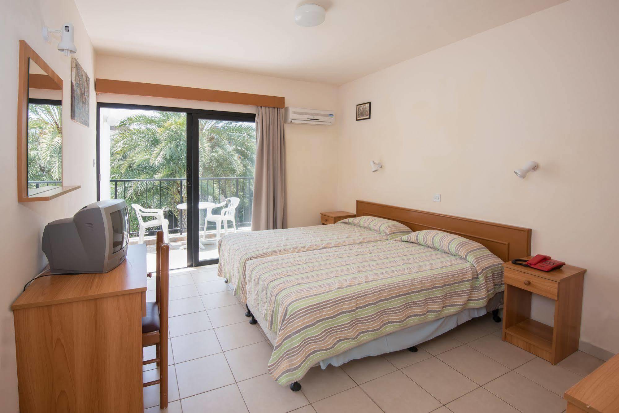 Kkaras Hotel 3 Star Ajia Napa Zewnętrze zdjęcie