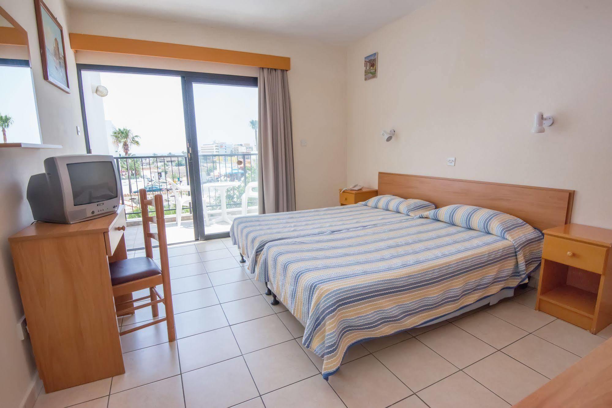 Kkaras Hotel 3 Star Ajia Napa Zewnętrze zdjęcie
